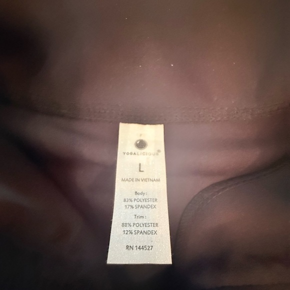 Yogalicious Black Zip Front Lightweight Jacket Size Large - Picture 6 of 9